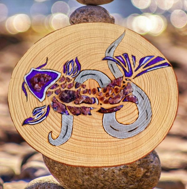Plateau pyrograver Carpe Koii et pierres Améthyste
